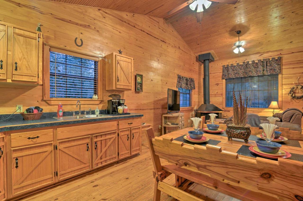 Hochatown Hideaway With Hot Tub, Grill And Fire Pit! Villa Stephens Gap Kültér fotó