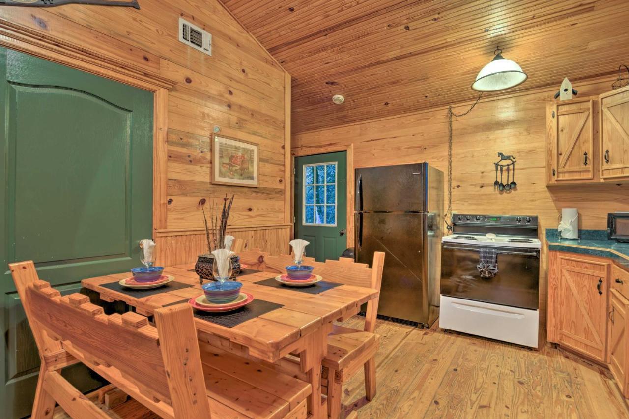 Hochatown Hideaway With Hot Tub, Grill And Fire Pit! Villa Stephens Gap Kültér fotó